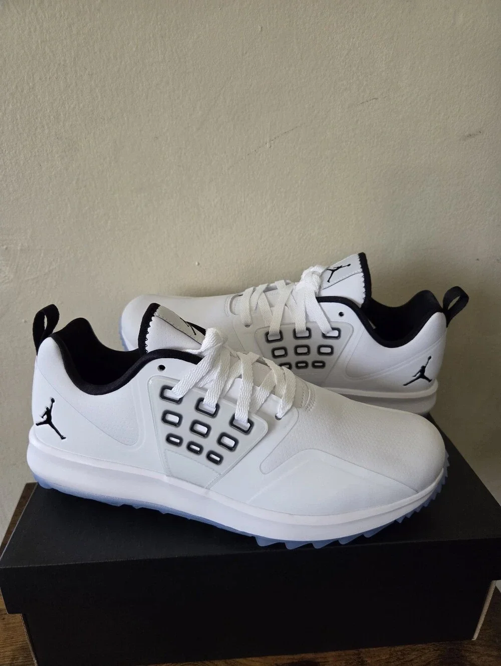 Nike Jordan Grind Golf Shoes White Black AR0503-102 Men's Size 10.5